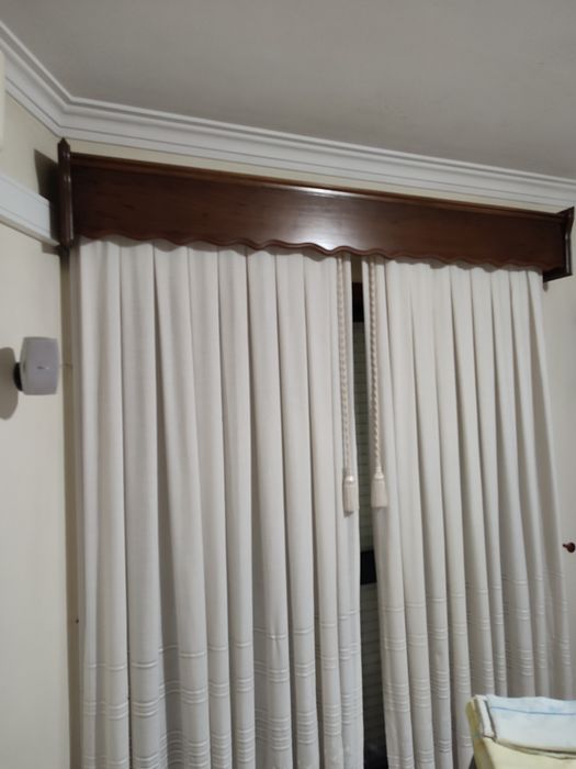 Sanefas para cortinas em madeira ( negociável )