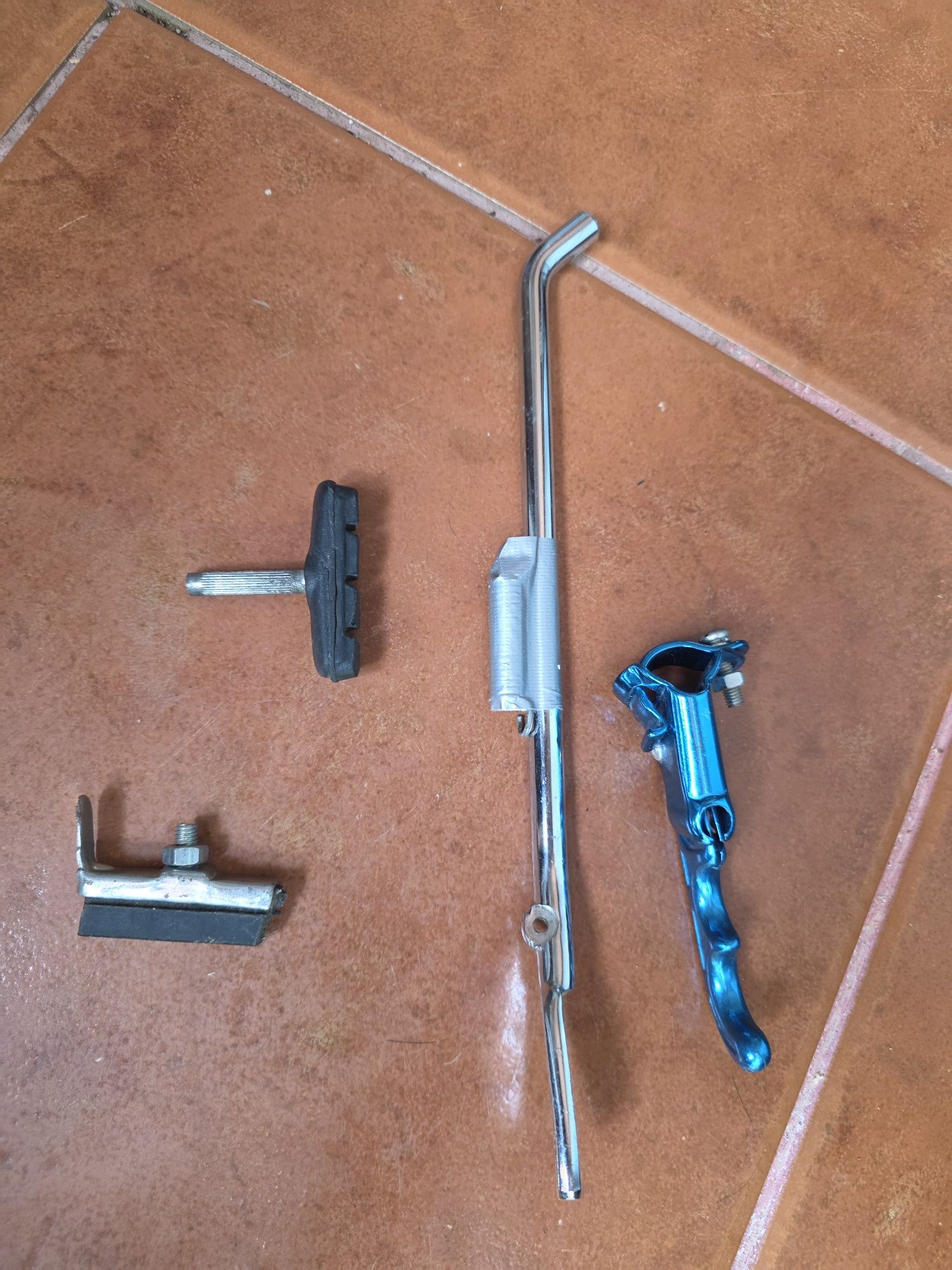 SSelim bicicleta almofadado preto e peças