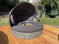Кровать шезлонг круглая, садовый лежак из ротанга 210 см.