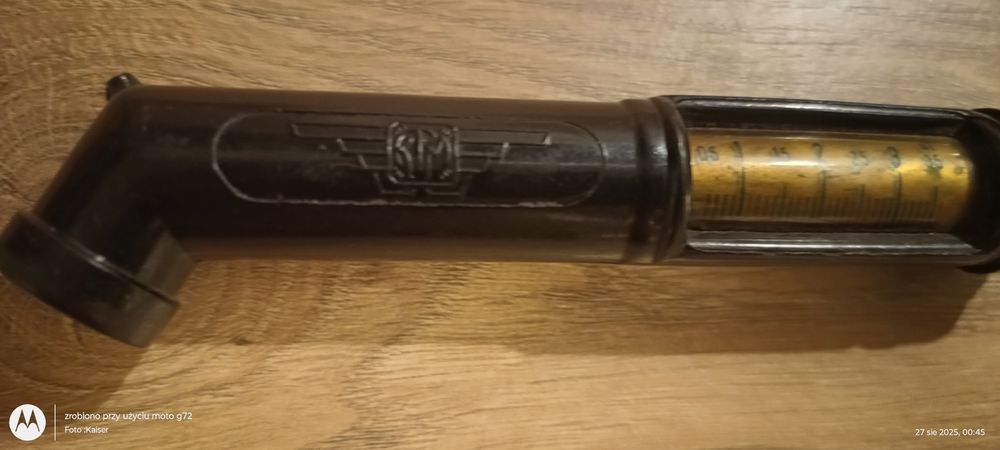 Ciśnieniomierz do kół KFM