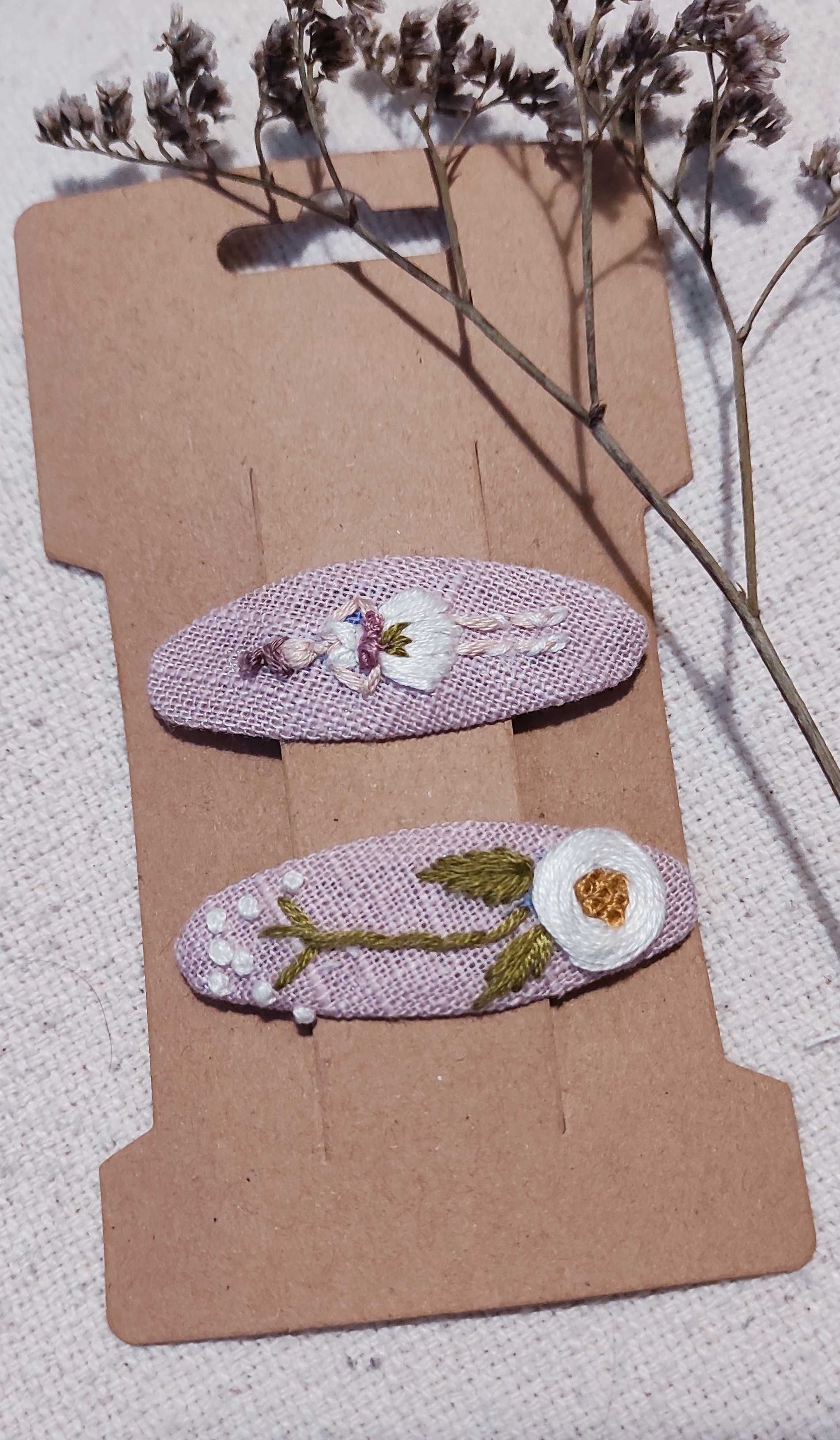 Spinki dla dziewczynki handmade haftowane