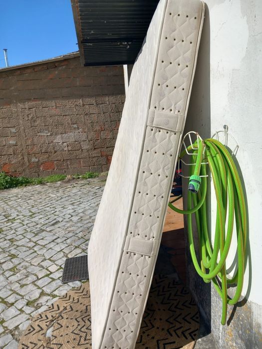 colchão ortopédico usado