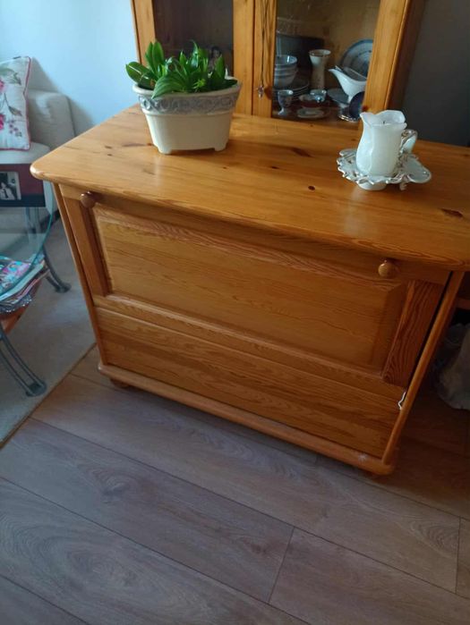 Szafka z półką drewniana