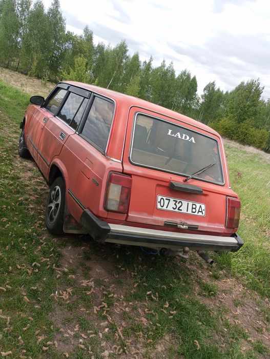 ВАЗ 2104 на повному ходу