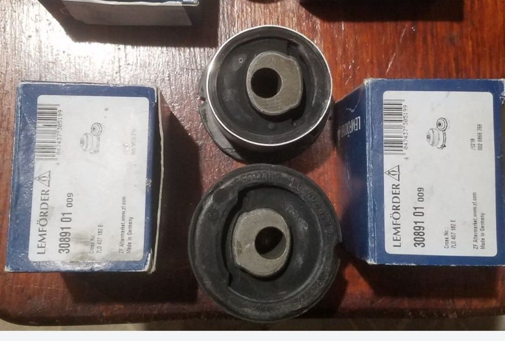 Сайлентблоки Q7, Touareg, Cayenne нижнього ричага