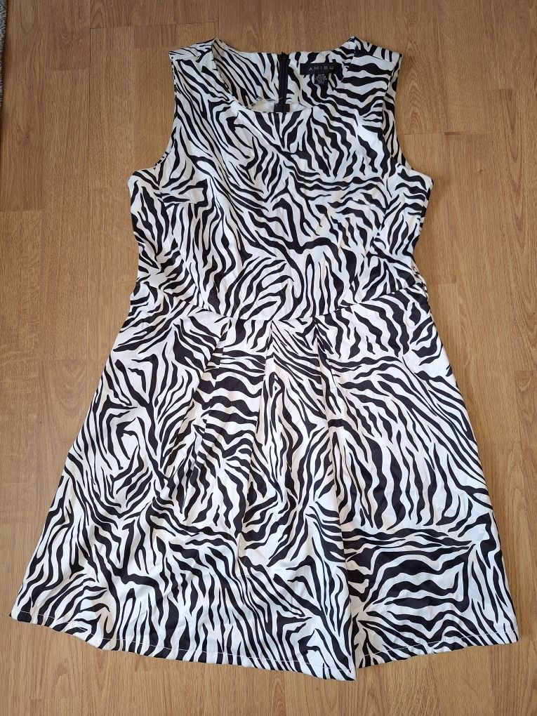 Sukienka elegancka wzór zebra Amisu 40