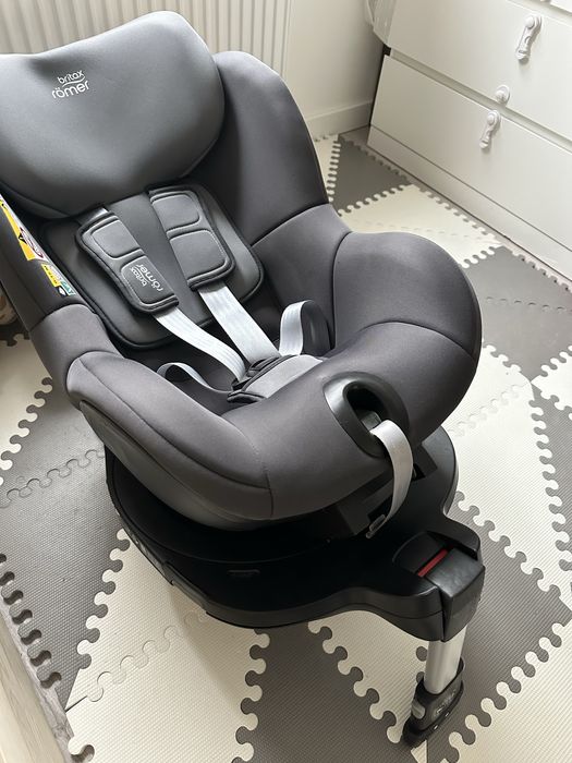 Zestaw fotelik britax romer dualfix 3 isize + baza obrotowa