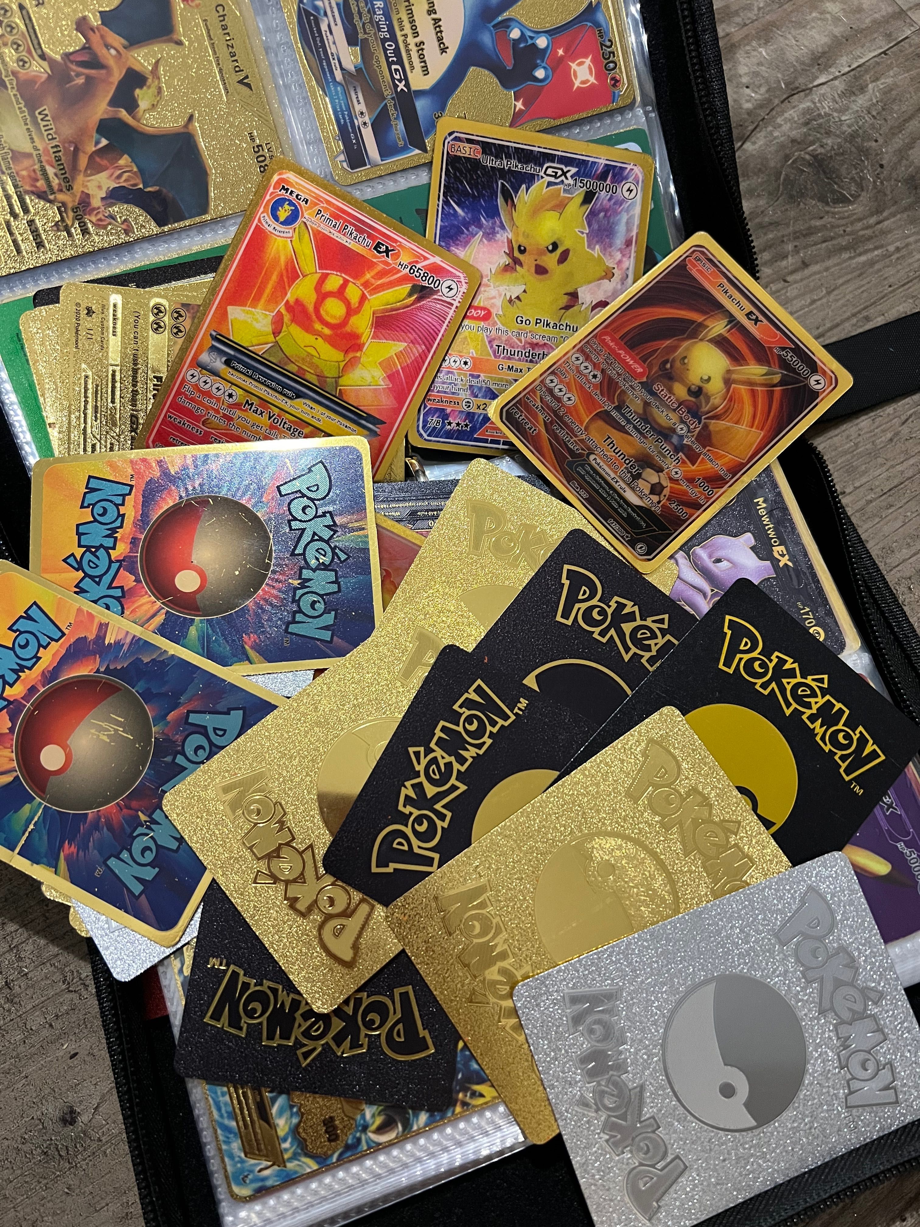 Zestaw kolekcjonerski- około 600! sztuk Karty Pokémon, albumy,pokeball
