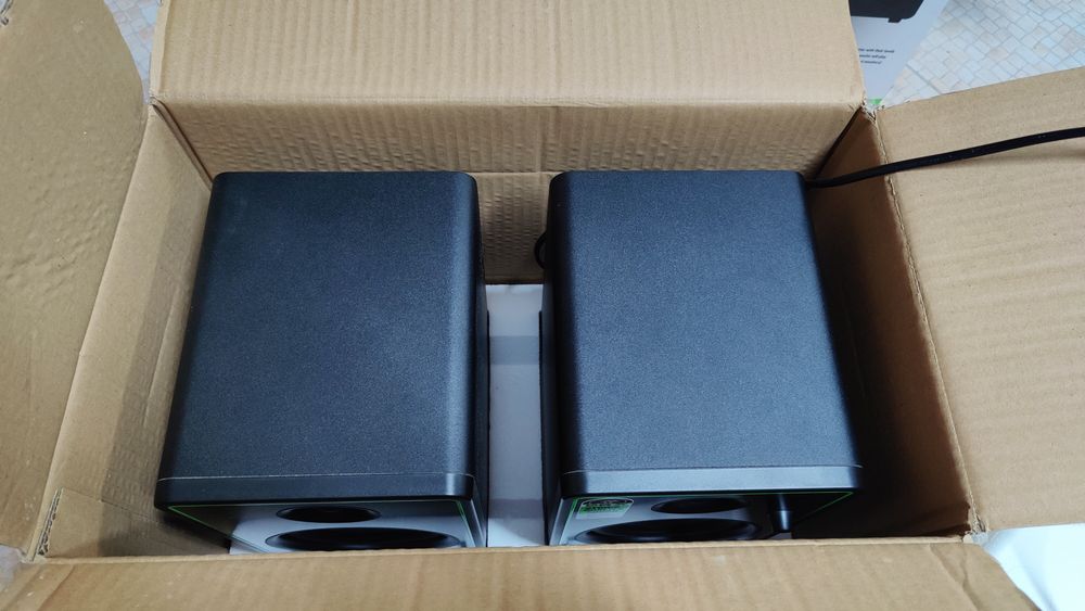 Colunas monitoras + subwoofer Mackie cr5-x e cr8s-x bluetooth