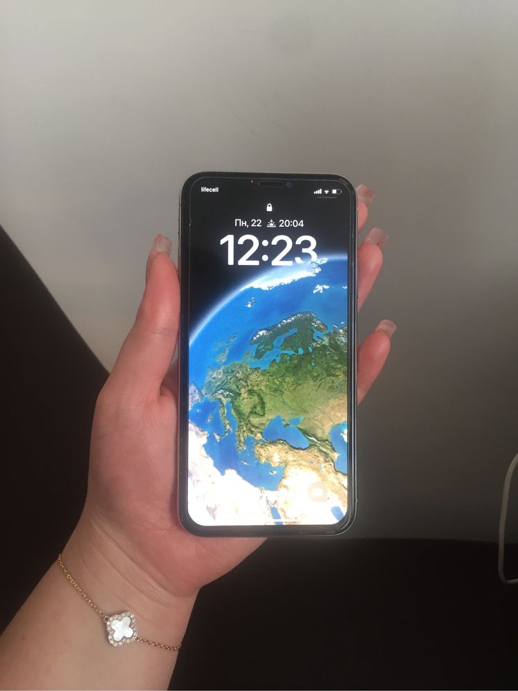 Срочно! Iphone 10, X  на 256 ГБ