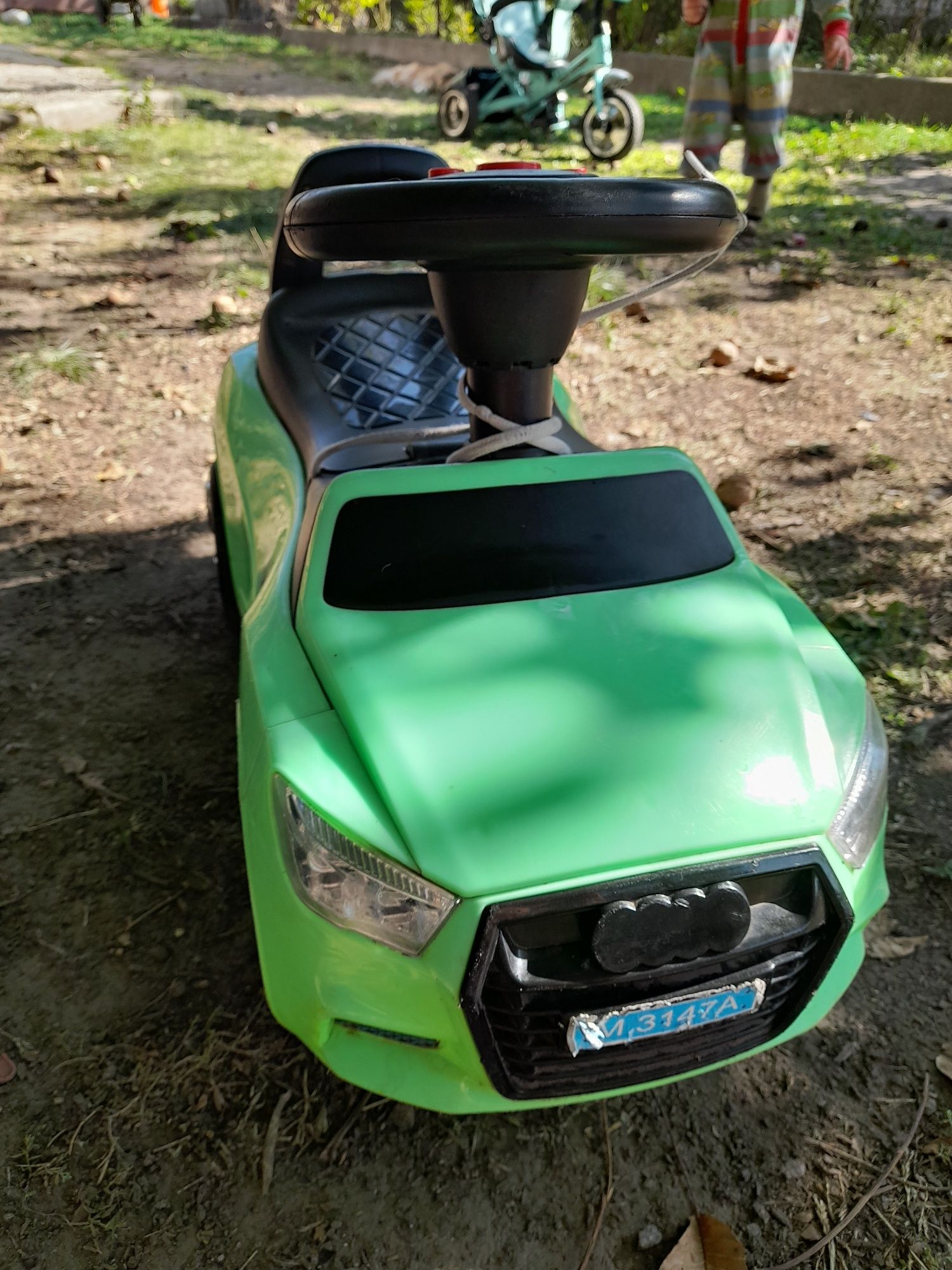 Дитяча машинка від 1,5 року