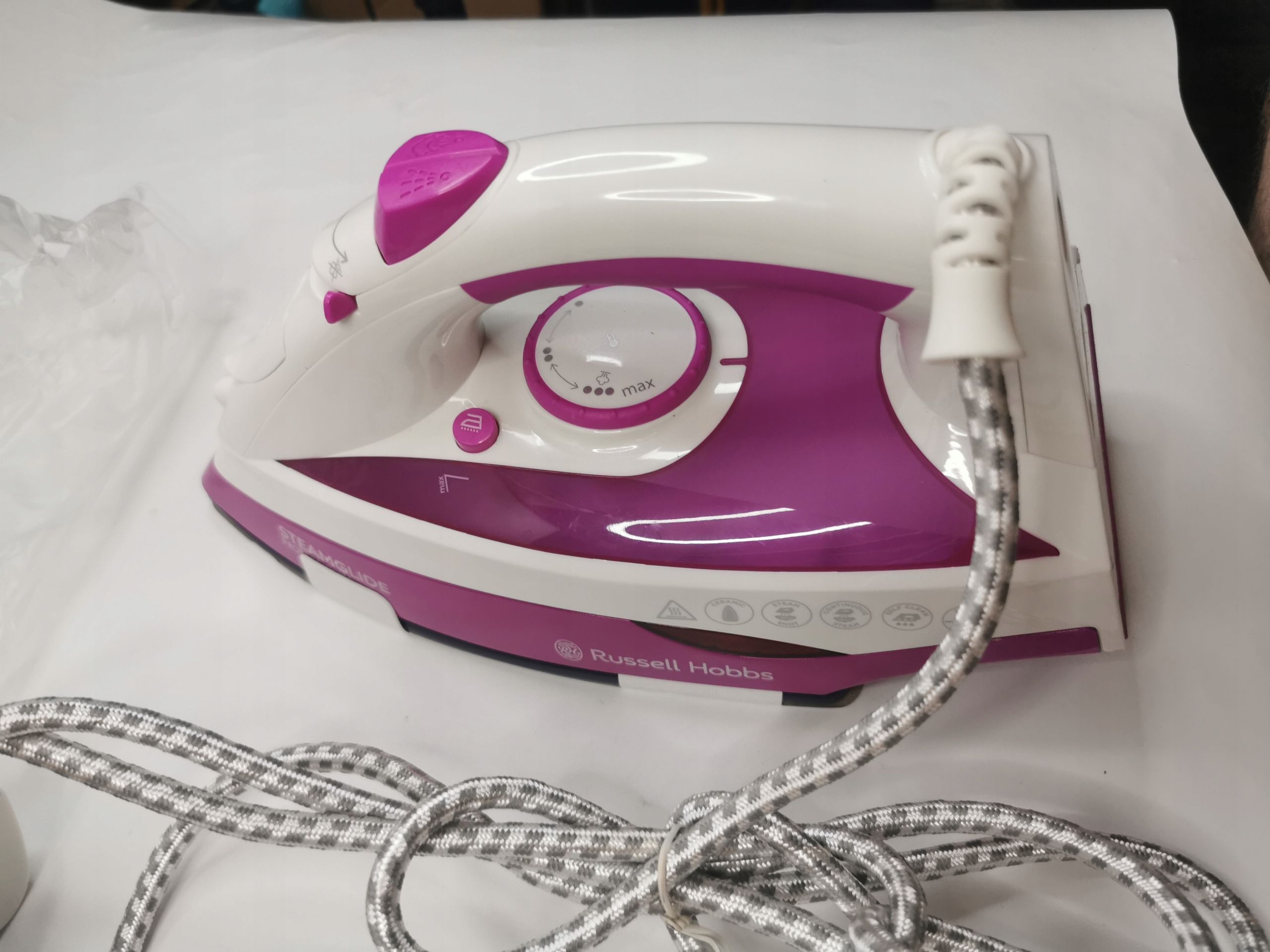 ŻELAZKO parowe RUSSELL hobbs