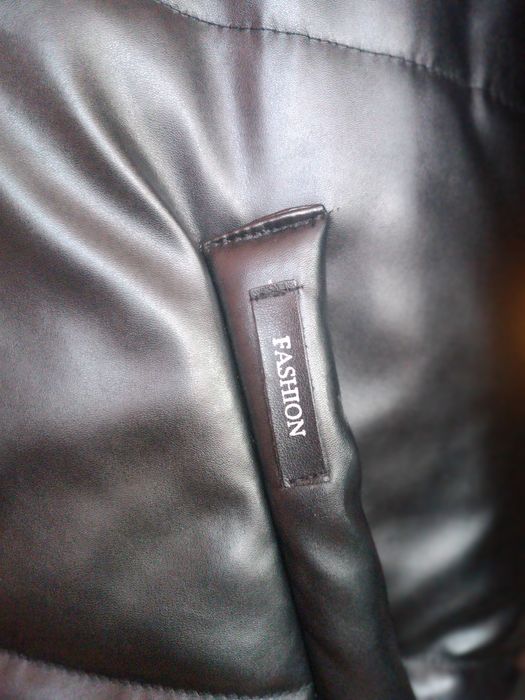 Жіноча куртка з екошкіри