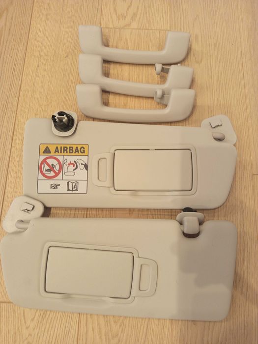 Megane V e-tech daszki przeciwsłoneczne rączki