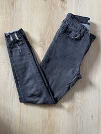 spodnie jeansy czarne z dziurami