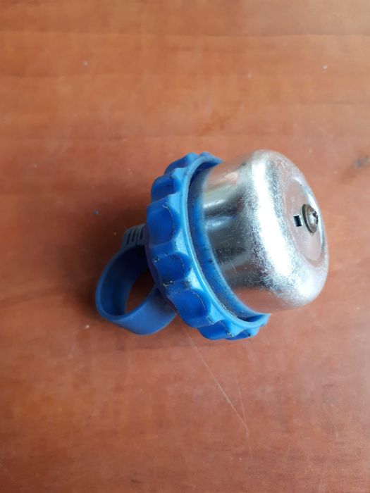 Dzwonek rowerowy obrotowy