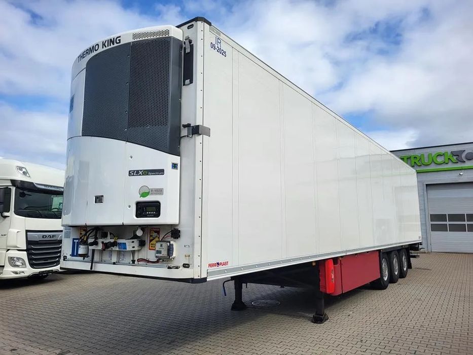 Schmitz Cargobull SCB S3B  Multi Temperatura, Podnoszona Oś