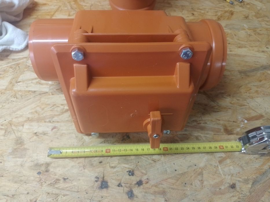 Klapa burzowa kanalizacyjna 110 mm