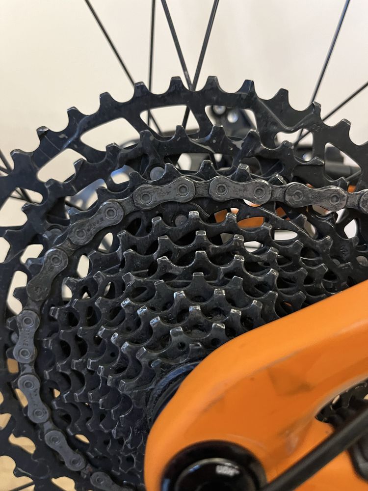 Santa Cruz Hightower XL niewiele używany