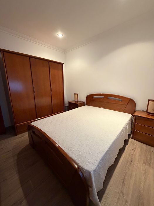 Quarto completo em muito bom estado