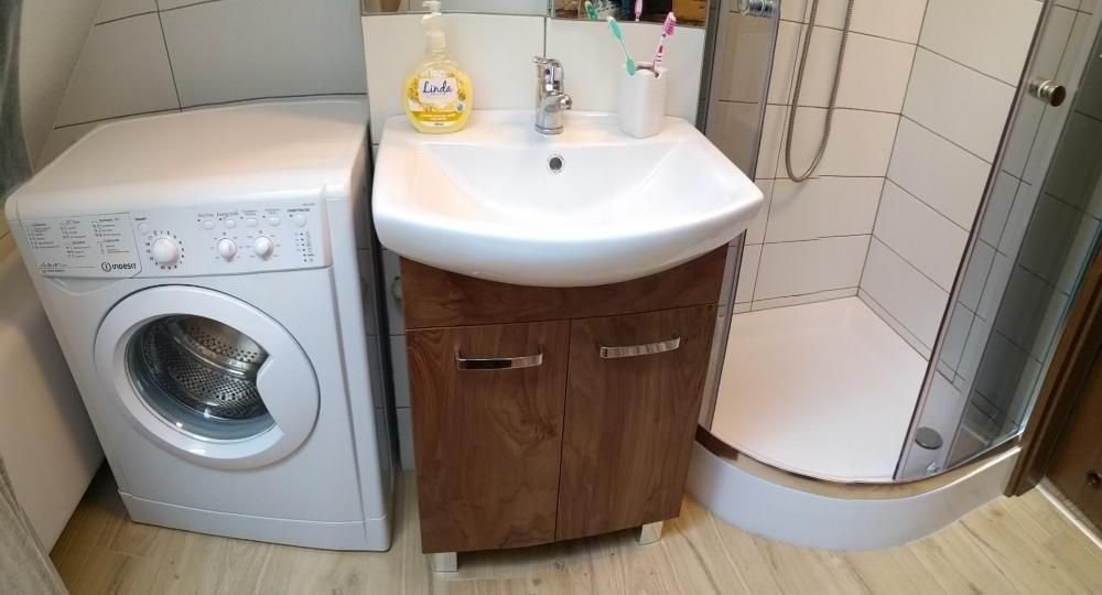 Domek na Kaszubach z kominkiem nad jeziorem dla 8os. /Sylwester