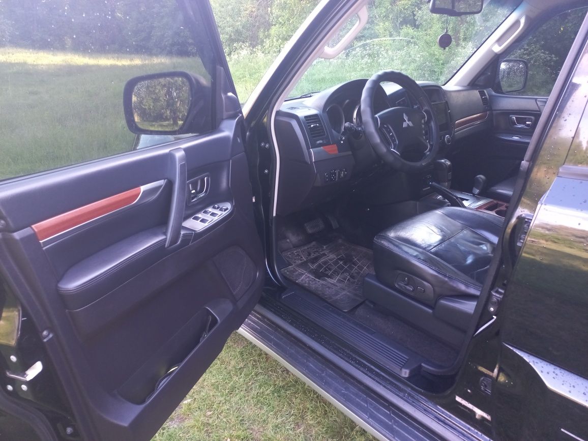 Mitsubishi Pagero  Vagon IV ( Міцубісі Паджеро Вагон 4)