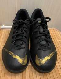 Buty piłkarskie Nike Mercurial Vapor X 12 Club TF JR r. 37,5