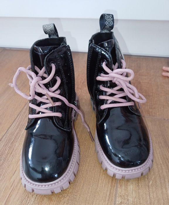 Lekko ocieplane botki czarno - fioletowe