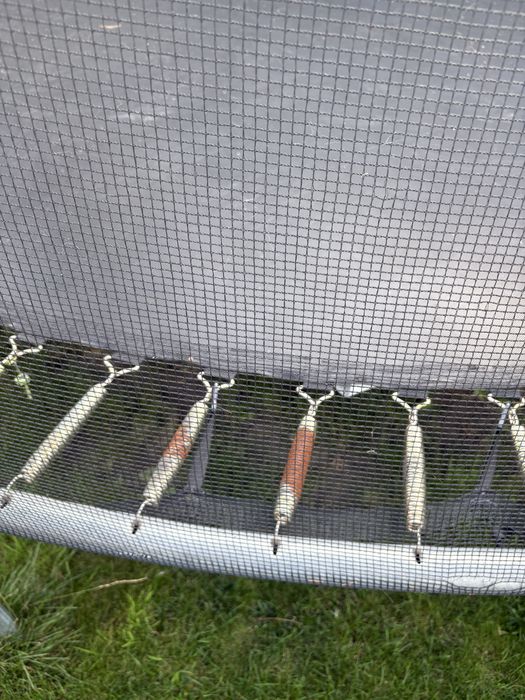 Trampolina ogrodowa