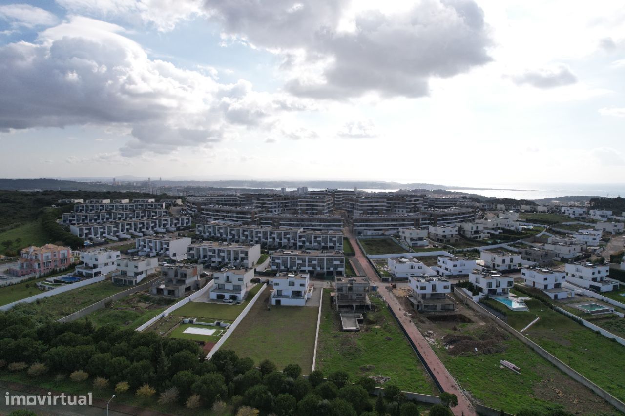 Maravilhoso apartamento T5 com vista Tejo | Serra De Carnaxide