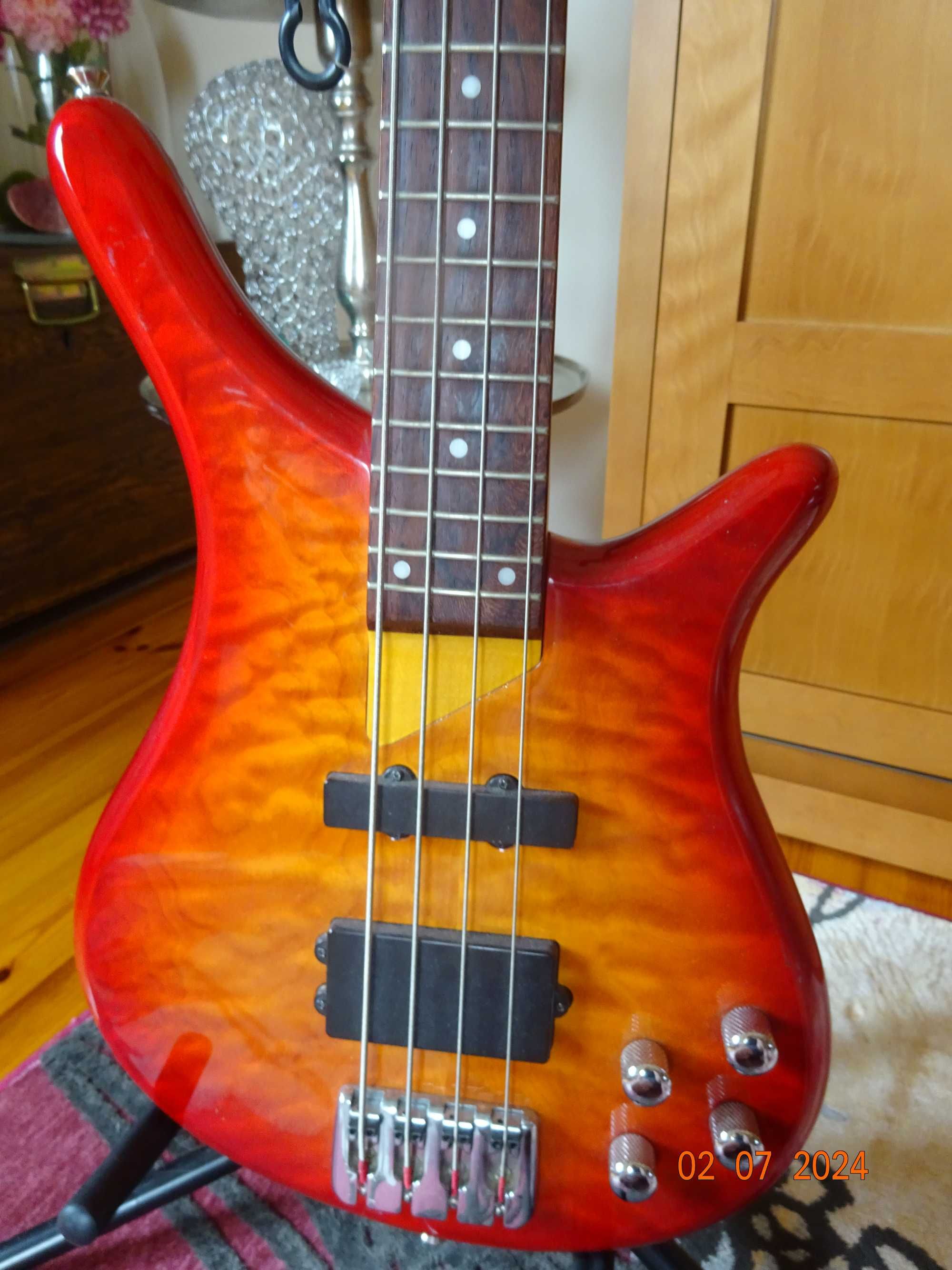 Gitara basowa Vintage V990 SQM bas aktywny