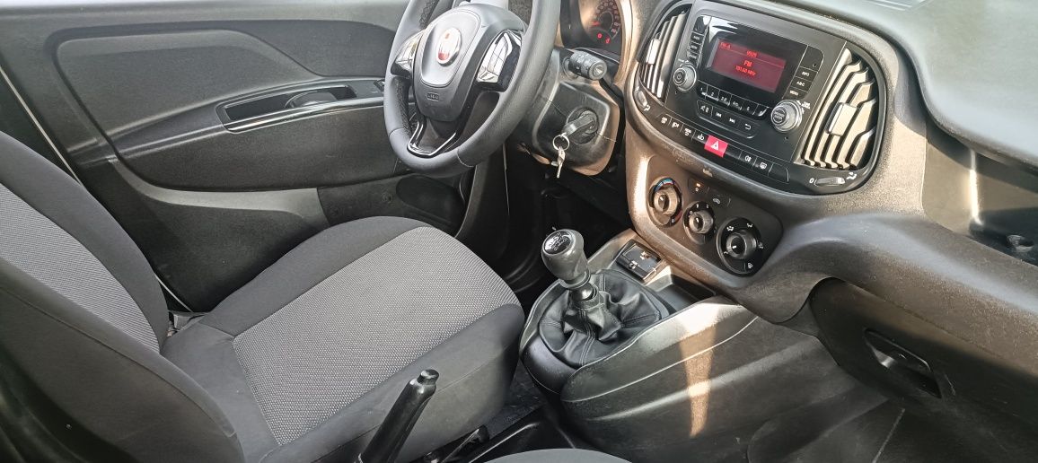 Fiat Doblo chlodnia mroźnia izoterma Lody mrożonki Fv 23%
