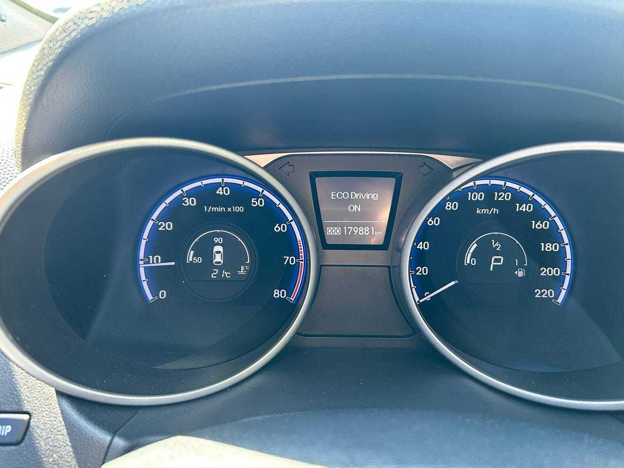Hyundai ix35 2012 газ/бензин в идеальном состоянии не требует вложений