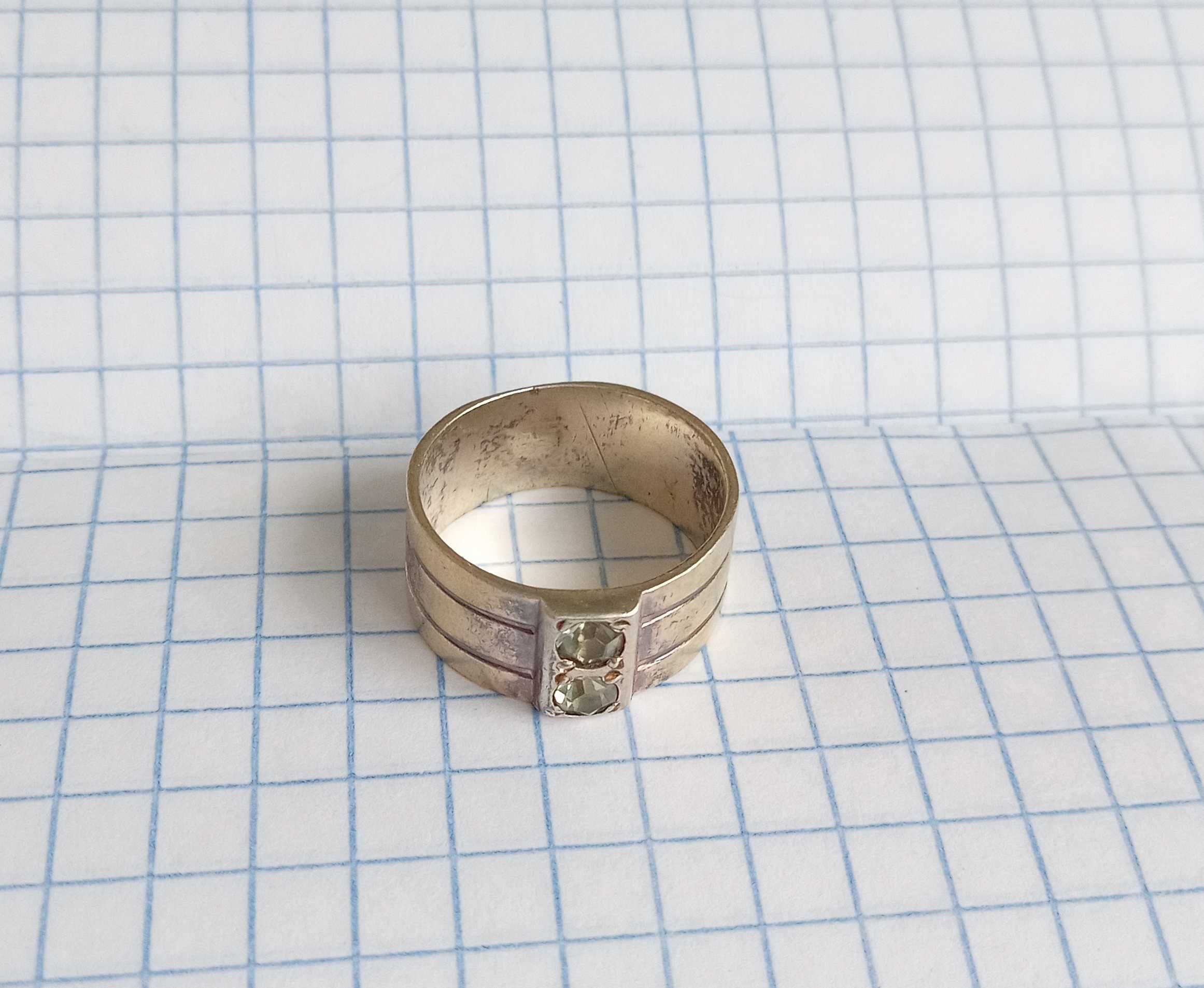 Перстень кольцо с камнями, серебро 875 звезда. СССР