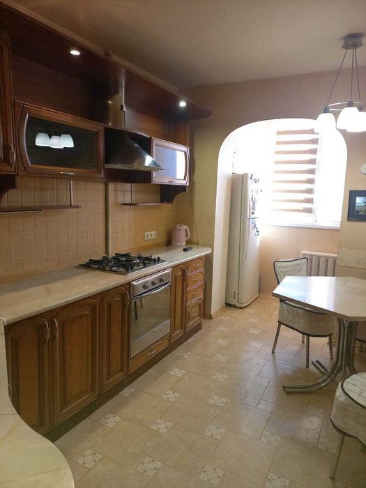 Сдам 3 кв Крымский бульвар