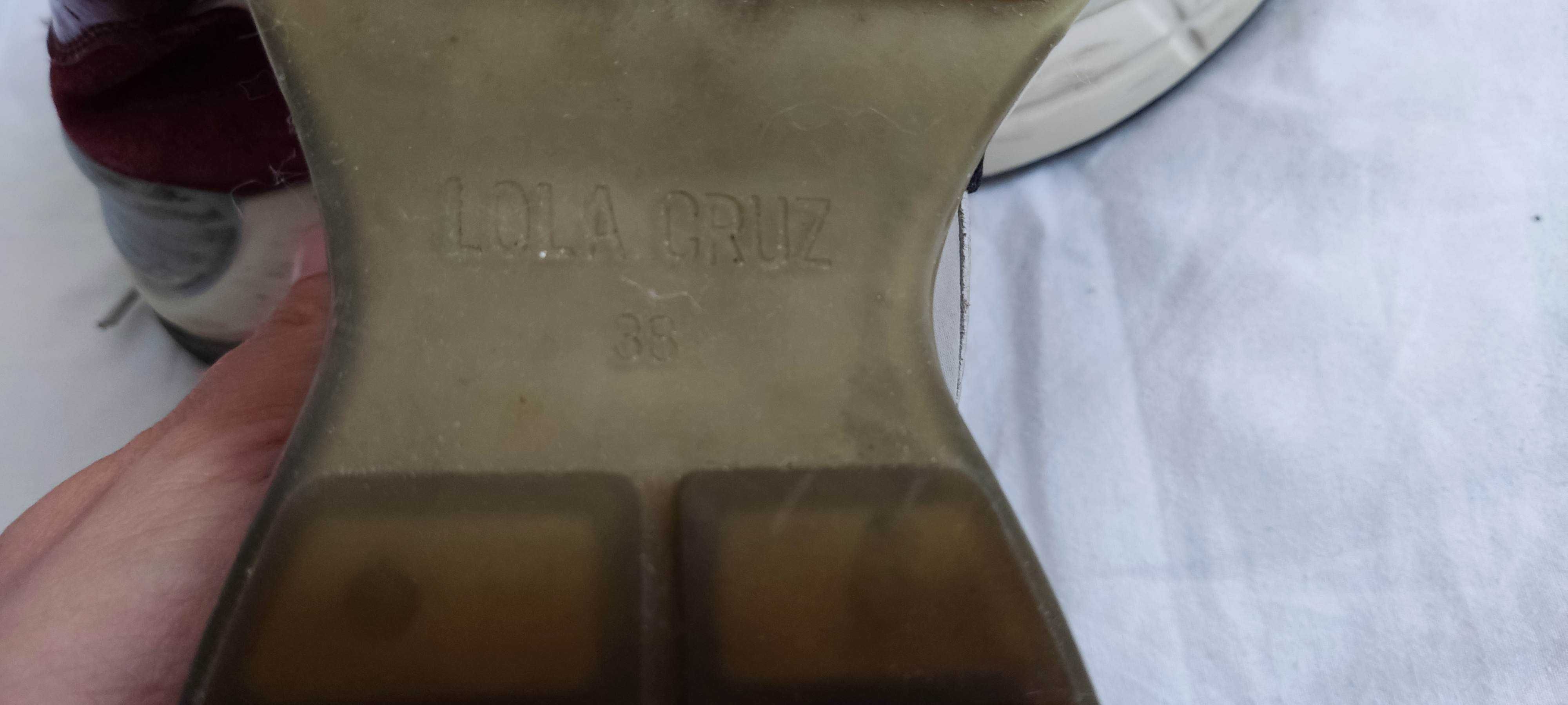 Кросівки кроссовки Lola Cruz орігінал шкіряні
