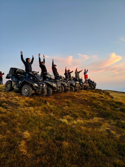 Прокат квадроциклів , подорожі та катання на квадроциклах.