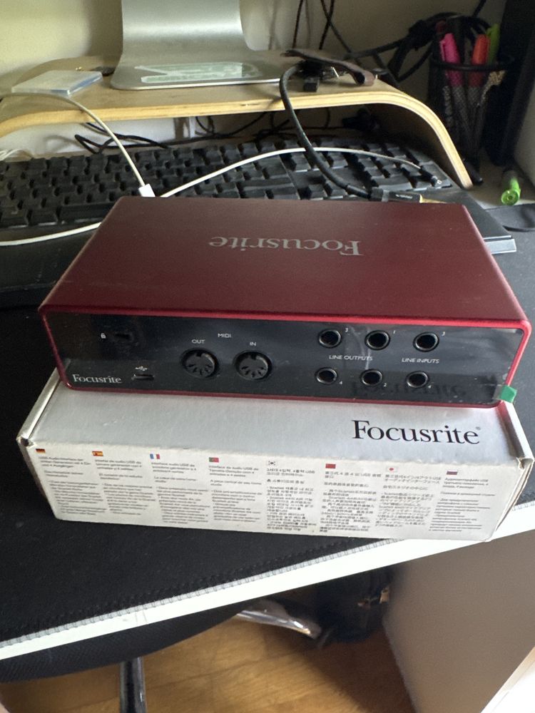 Focusrite scarlett4i4