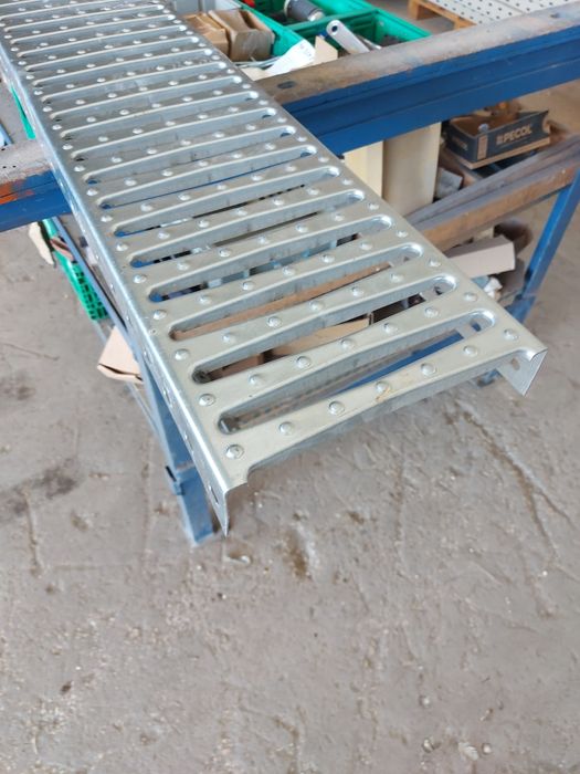 Galvanized Grates for Flooring, Water Drainage, and Gutters64332103347586124