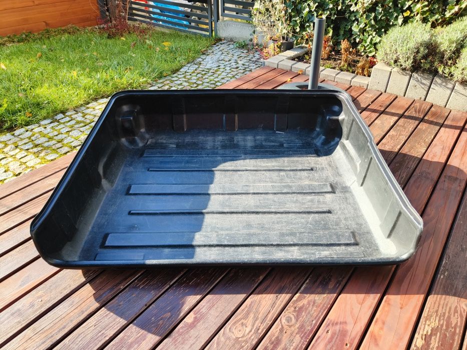 Mata Kuweta Wkład bagażnika Mitsubishi Grandis