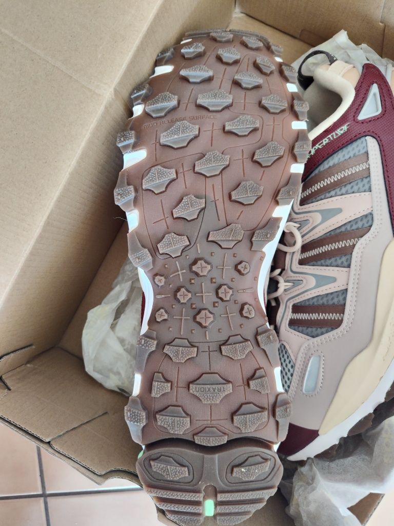 Adidas Hyperturf Adventure roz. 44 EU / 10,5 US