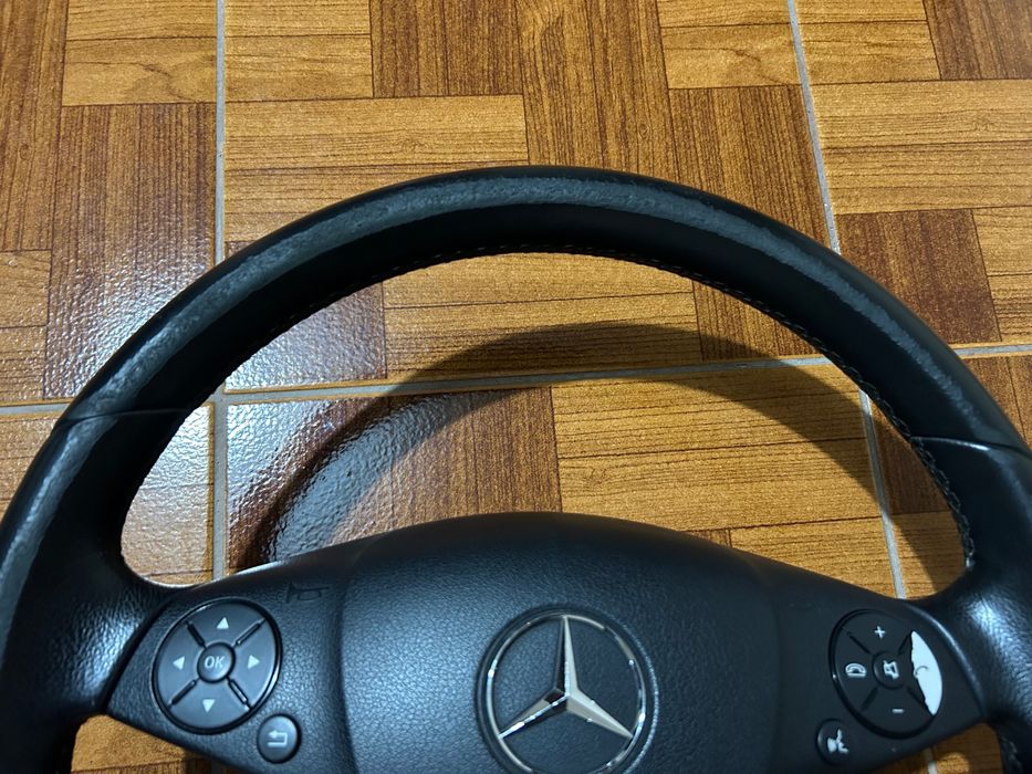 Volante Mercedes W204