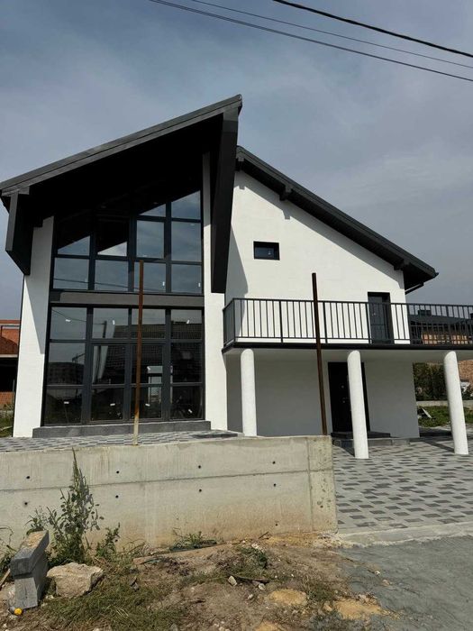 Продаж окремостоячого бидинку в Винниках