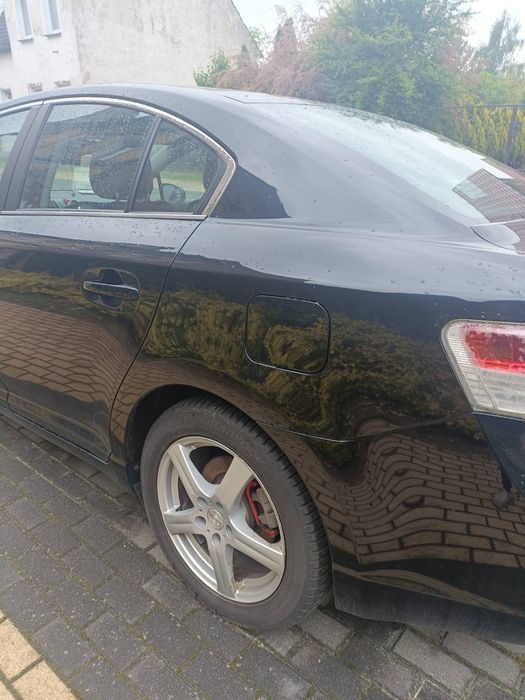 Toyota Avensis T 27