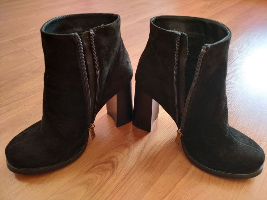 Ботильоны новые,замша 37,р!тёплые зимние.