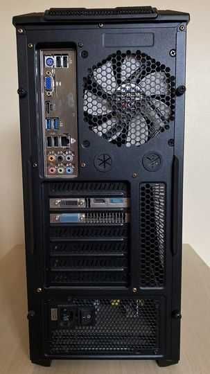 Komputer stacjonarny i5-3450, GTX 670, 4GB RAM, 256GB