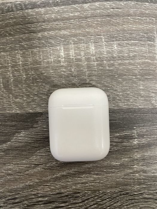 Кейс для навушників AirPods 2