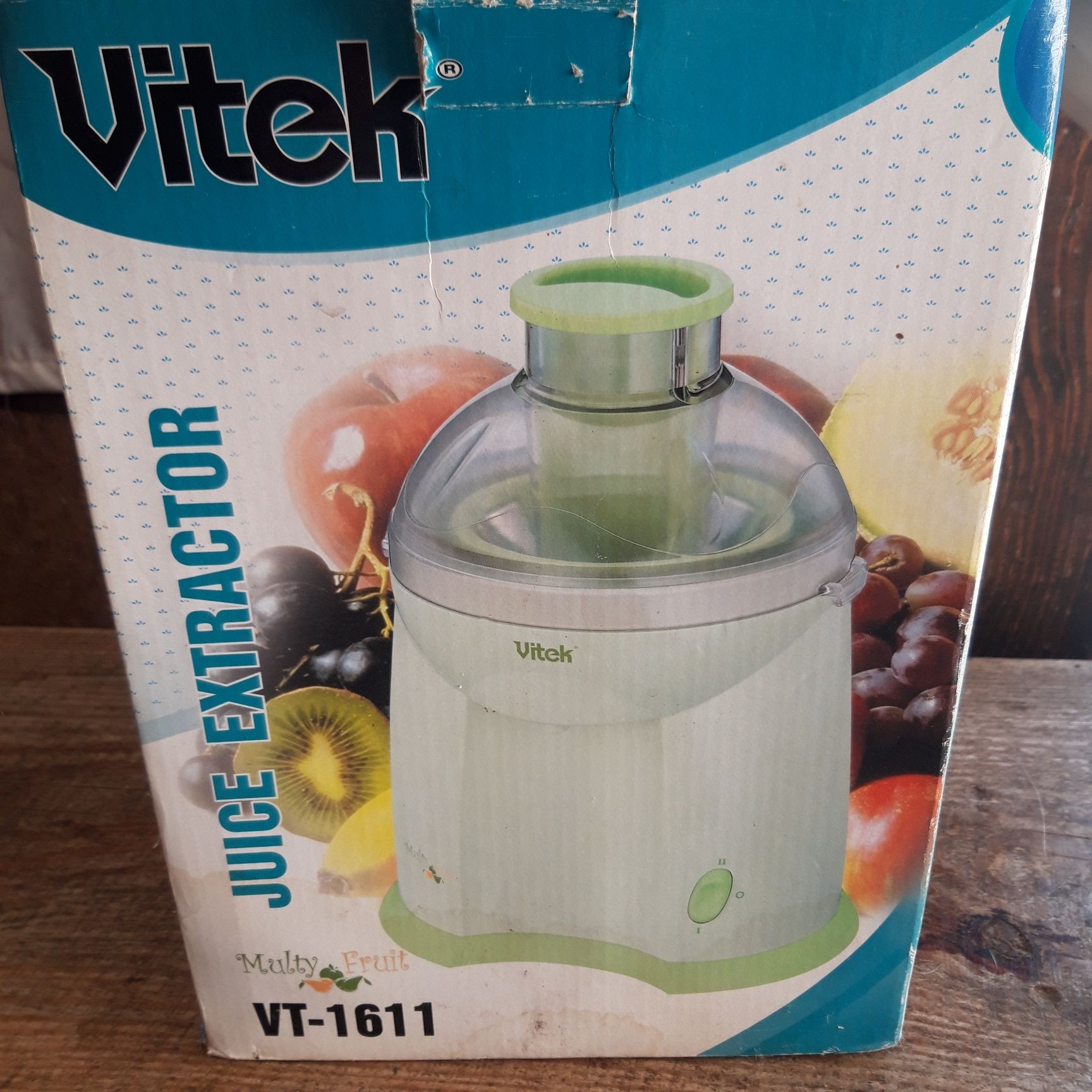 Соковыжималка  Vitek vt-1611