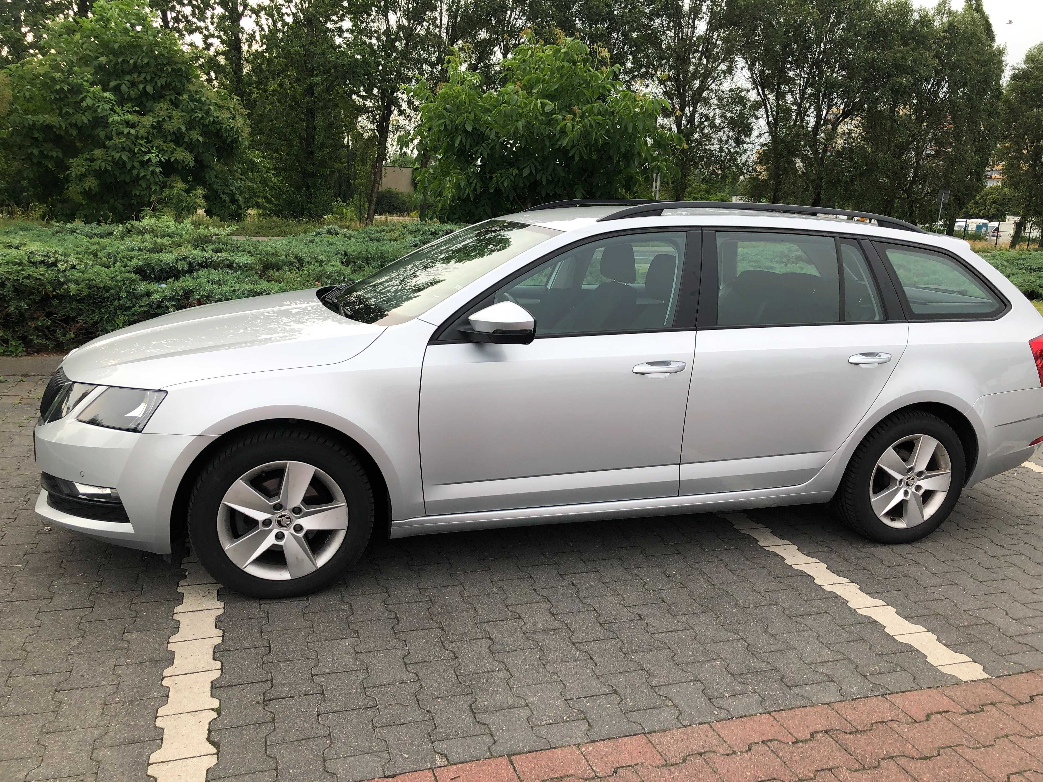 wynajem skoda octavia kombi 1.6 TDI wynajem z wykupem na raty