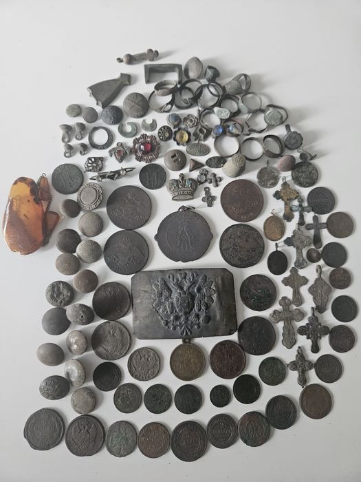 Находки с полей , хуторов.